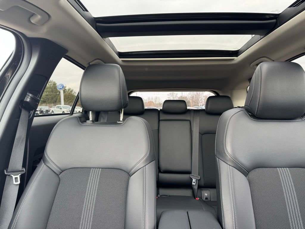 Used 2025 MAZDA CX-50 AWD 2.5 S w/ Premium Package image 21