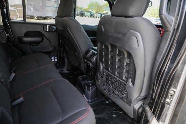 Used 2020 Jeep Wrangler Unlimited Rubicon w/ Dual Top Group AWD/4WD image 34