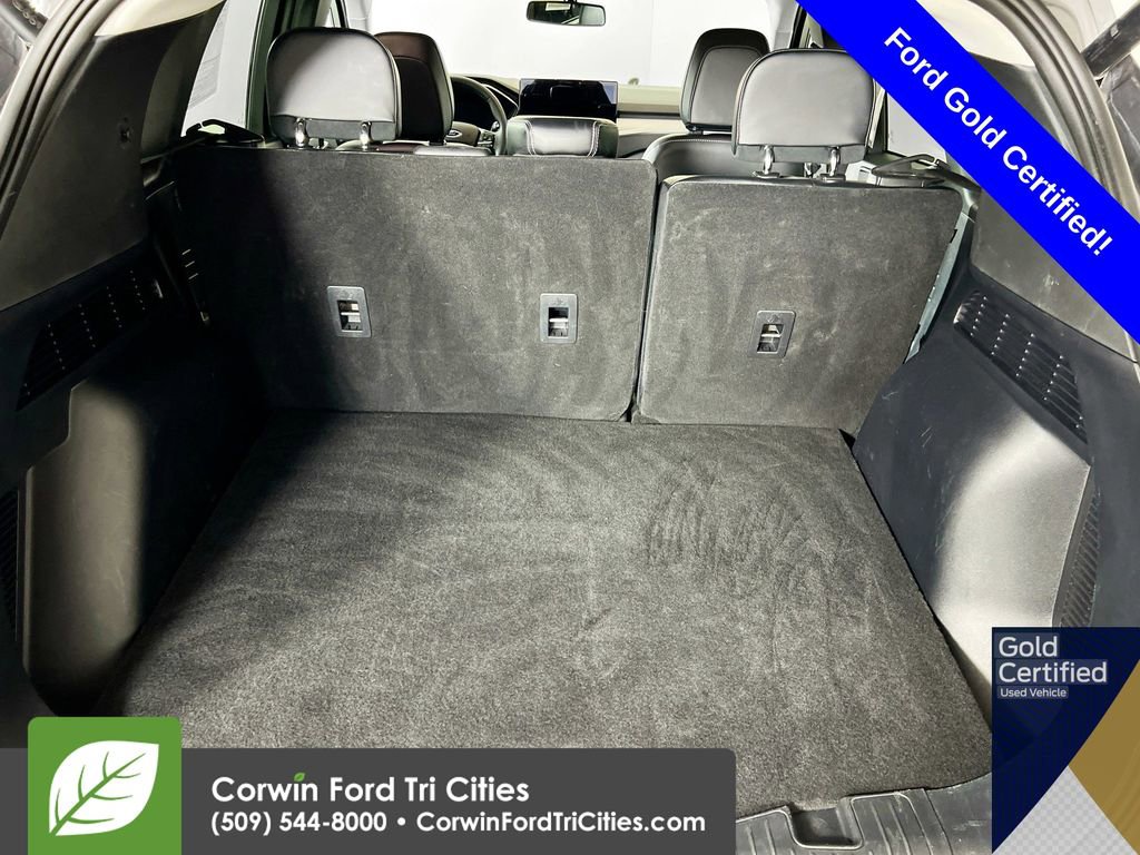 Certified 2025 Ford Escape Platinum image 14
