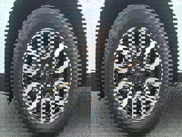 Certified 2022 Ford Maverick Lariat image 9