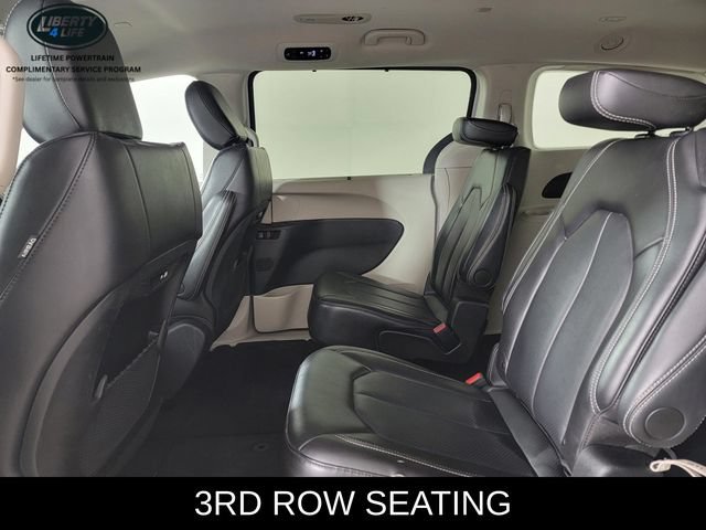 Used 2024 Chrysler Pacifica Touring-L FWD image 15