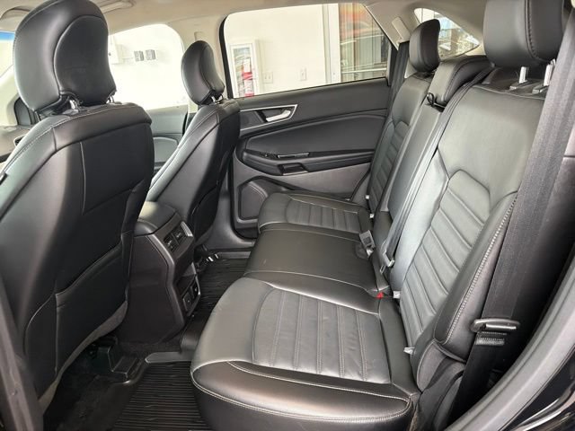 Certified 2018 Ford Edge SEL w/ Equipment Group 201A AWD/4WD image 17