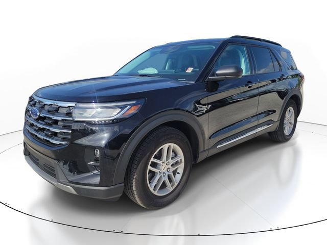 Certified 2025 Ford Explorer Active w/ Active Comfort Package RWD image 4