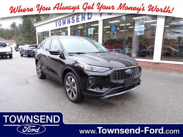 Certified 2025 Ford Escape Platinum w/ Class II Trailer Tow Package