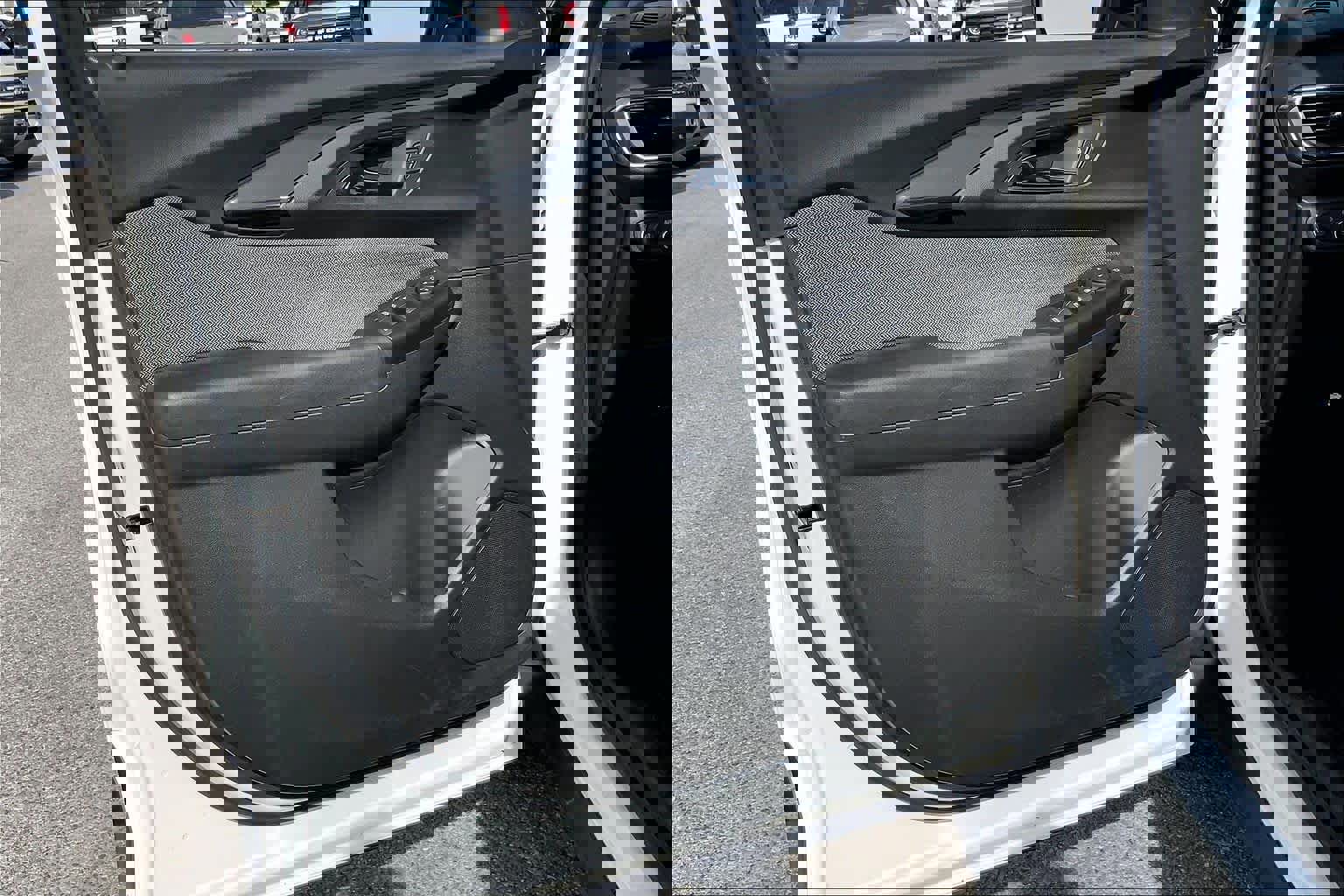 Used 2021 Chevrolet TrailBlazer LT w/ Convenience Package image 22