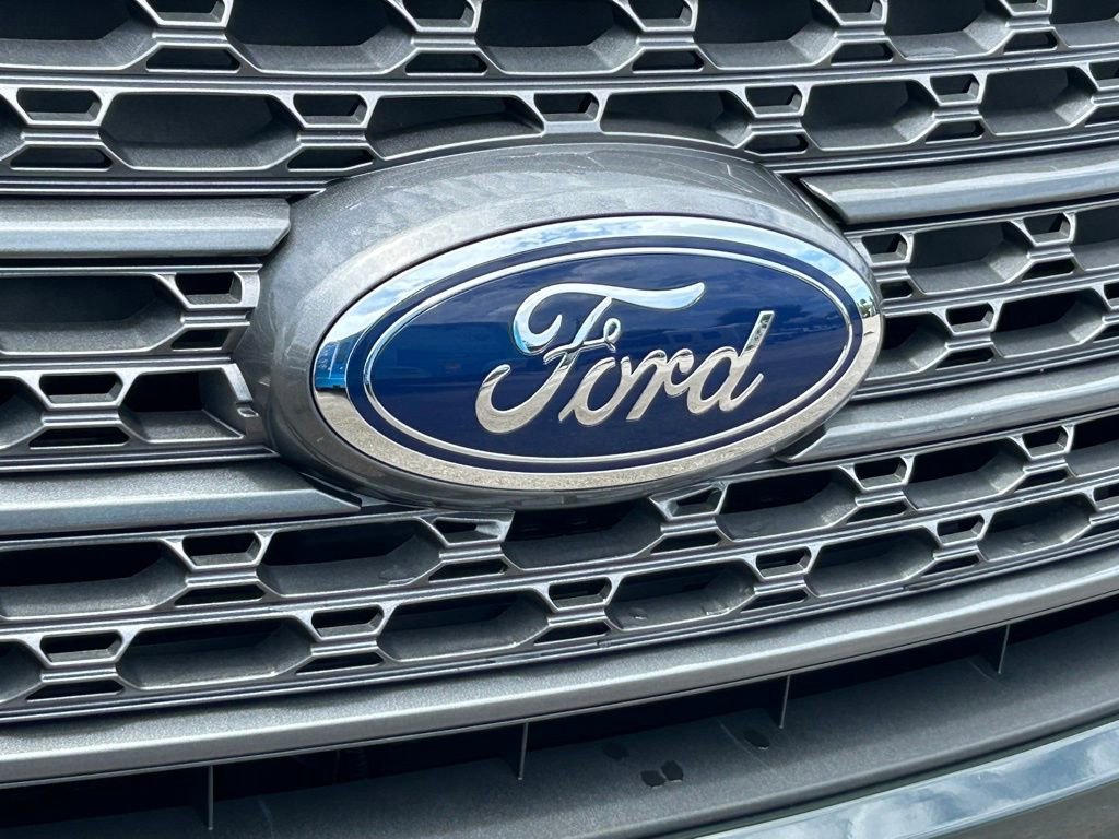 Certified 2023 Ford Explorer XLT w/ Equipment Group 202A RWD image 19