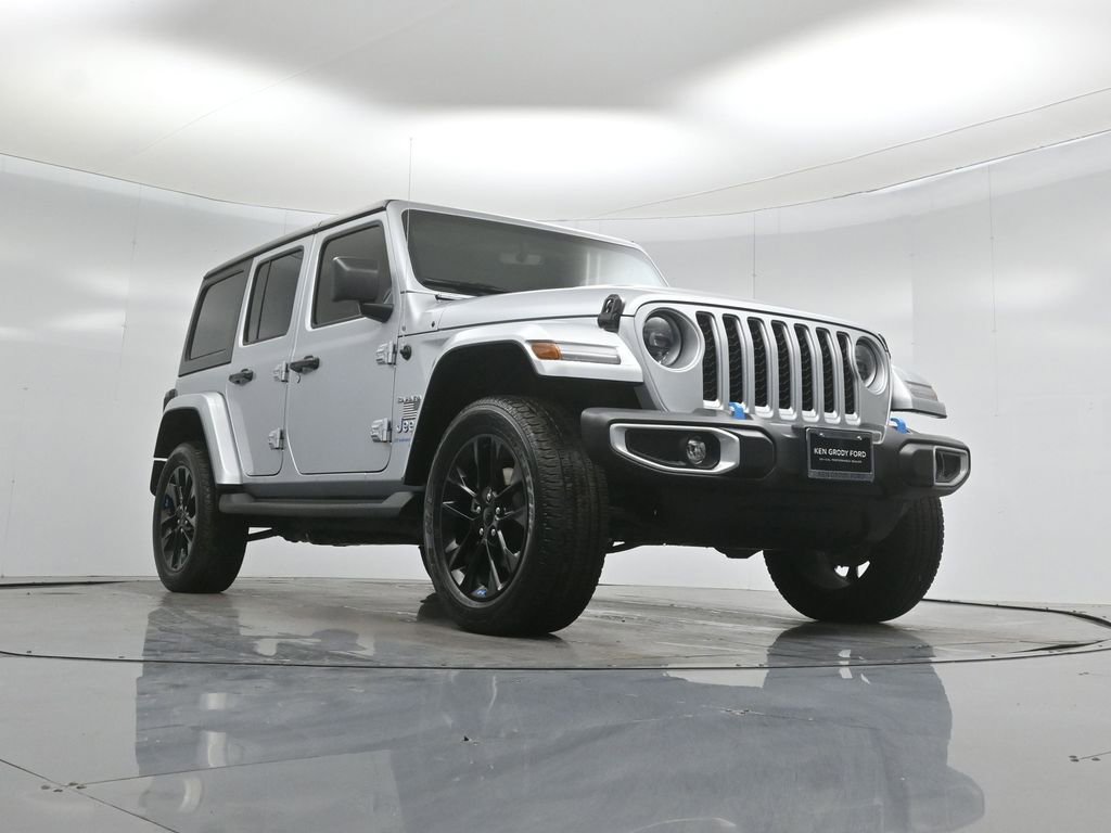 Used 2023 Jeep Wrangler Unlimited Sahara w/ Cold Weather Group image 46