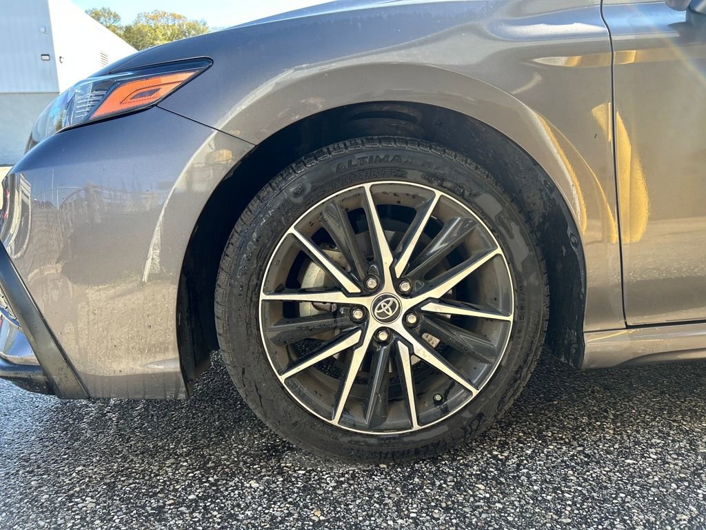 Used 2023 Toyota Camry SE image 7