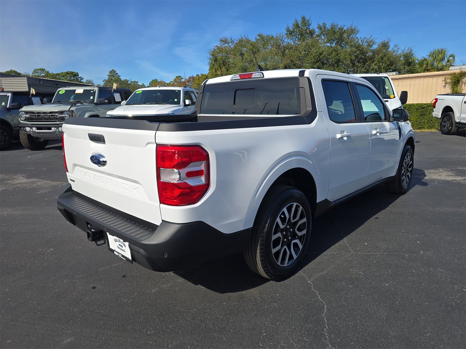Certified 2024 Ford Maverick Lariat image 4