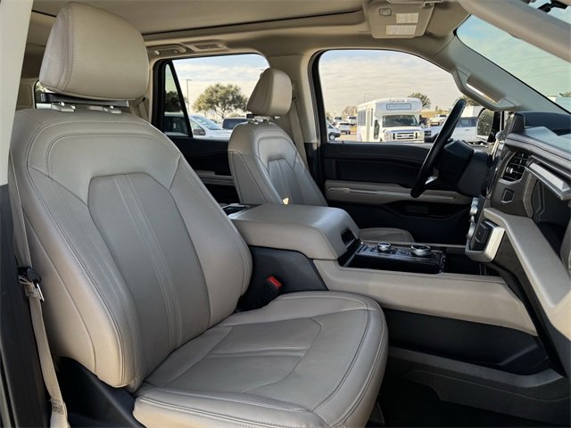 Certified 2024 Ford Expedition Limited image 34