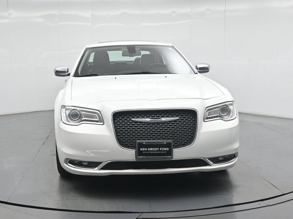 Used 2020 Chrysler 300 Limited AWD/4WD image 45