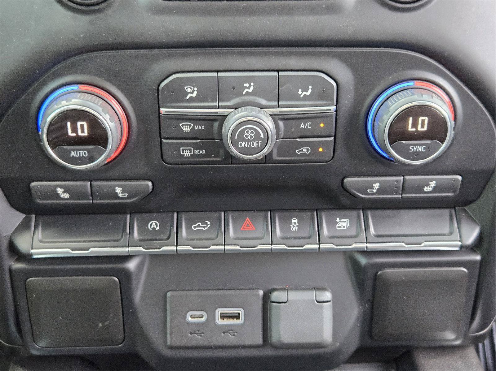 Used 2021 Chevrolet Silverado 1500 RST w/ Bed Protection Package RWD image 18