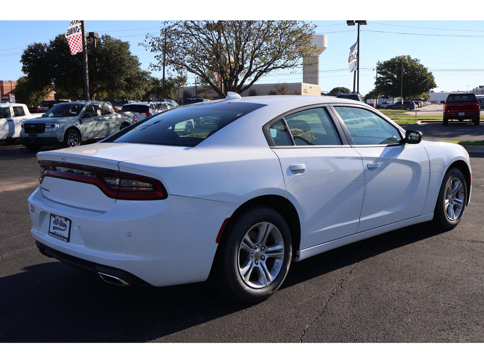 Used 2023 Dodge Charger SXT RWD image 10