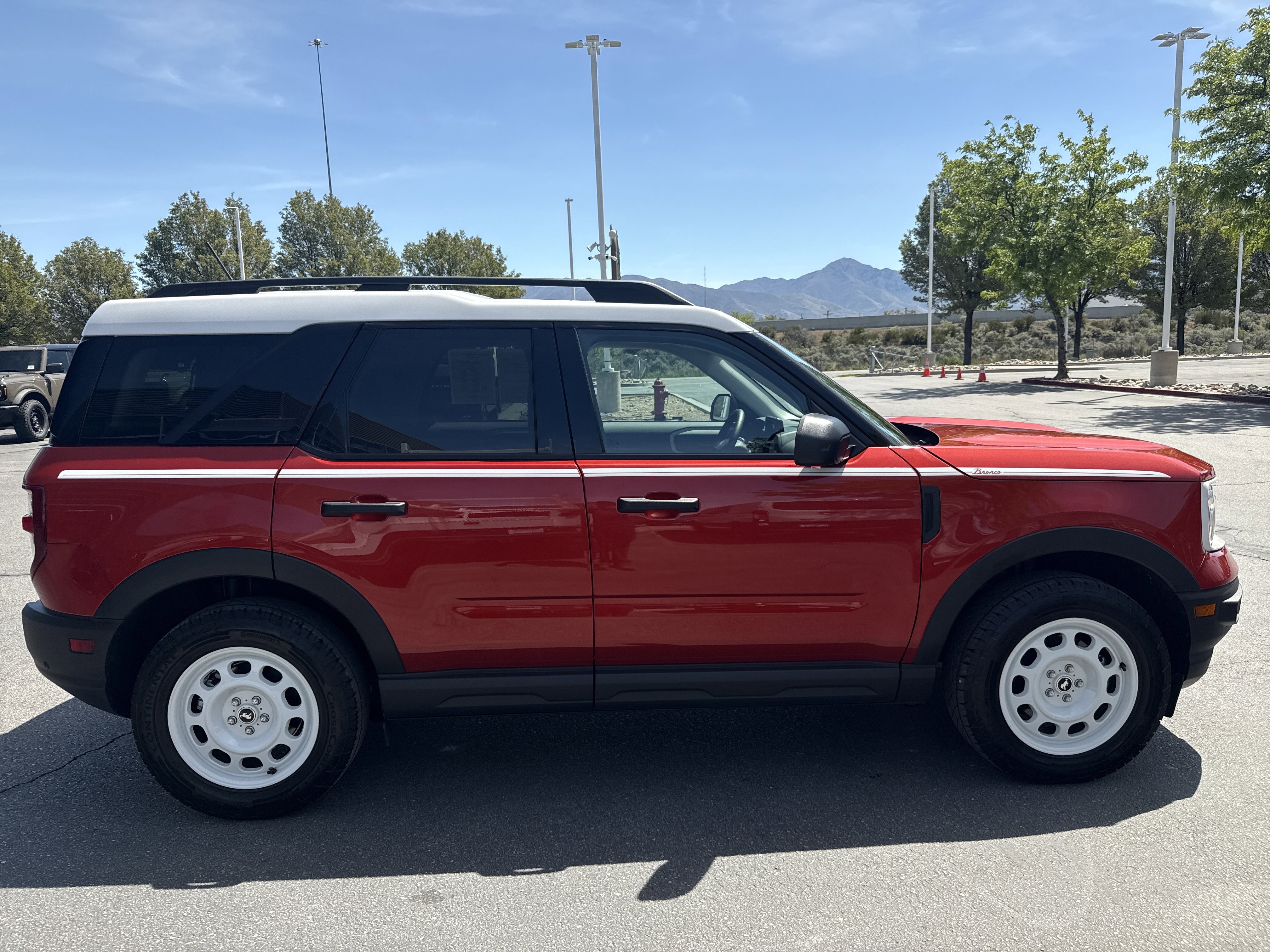 Certified 2024 Ford Bronco Sport Heritage w/ Heritage Convenience Package AWD/4WD image 6