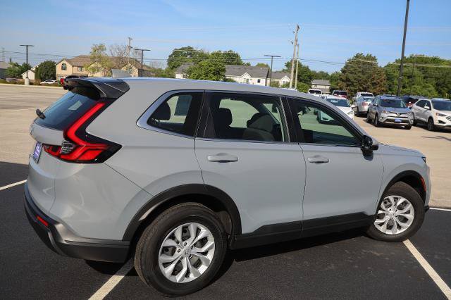Used 2023 Honda CR-V LX image 7