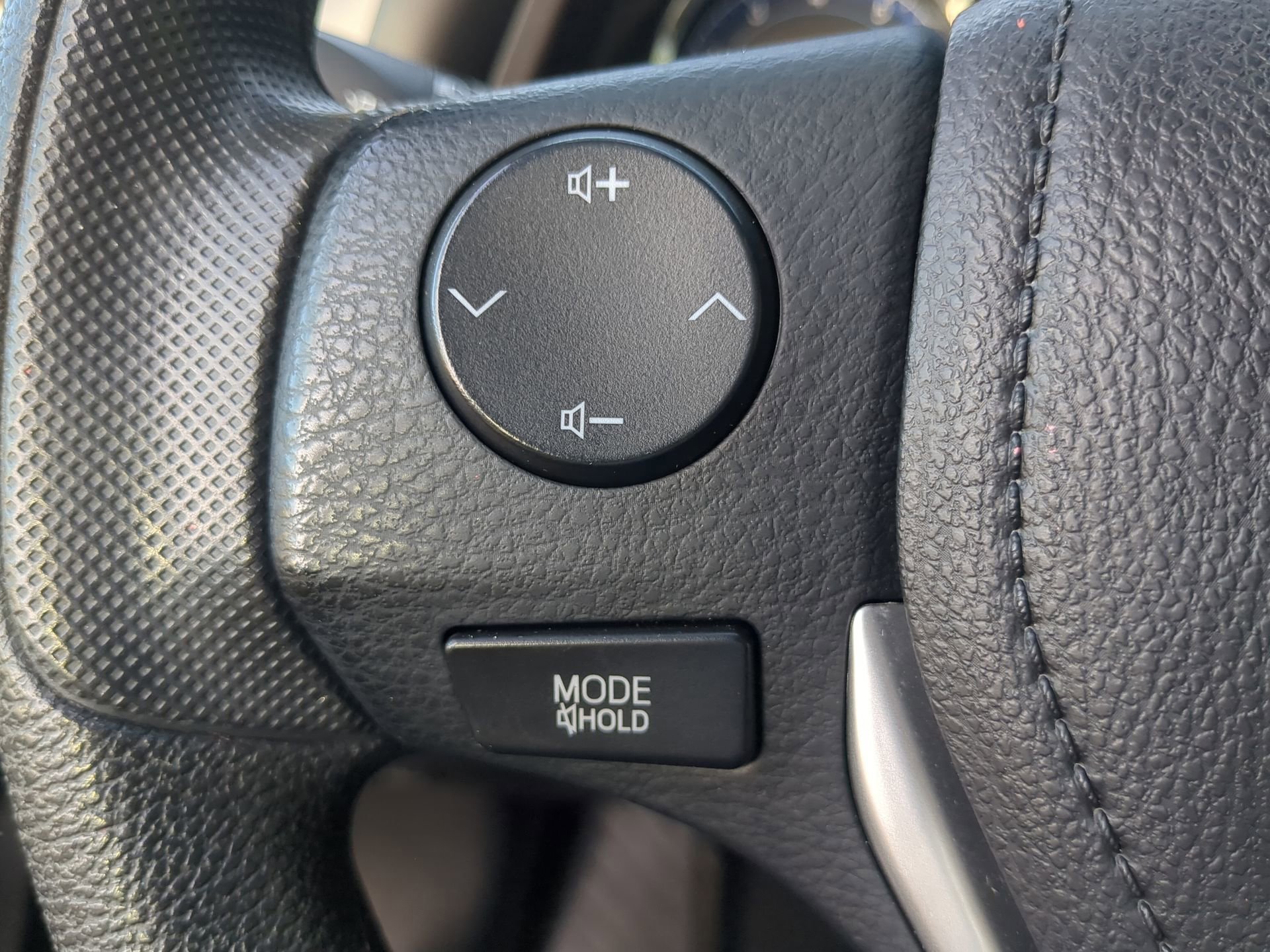 Used 2018 Toyota Corolla LE image 61