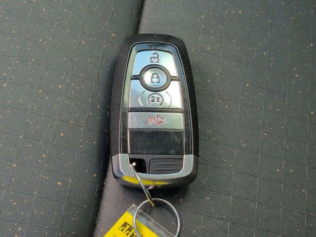 Certified 2025 Ford Maverick Tremor AWD/4WD image 30