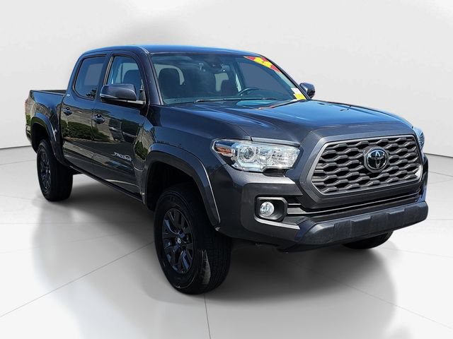 Used 2022 Toyota Tacoma SR5 w/ Technology Package RWD image 1