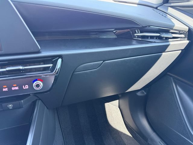 Used 2023 Kia Niro LX FWD image 23
