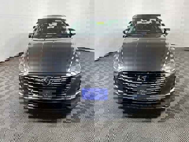 Used 2023 Hyundai Sonata Limited image 2
