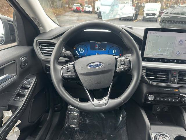 Certified 2024 Ford Escape Platinum AWD/4WD image 10