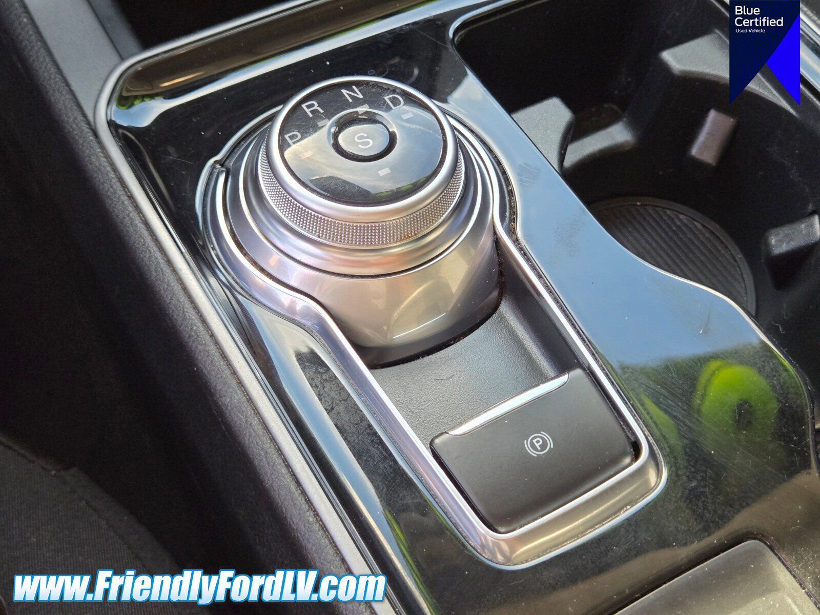 Certified 2020 Ford Edge SE image 23