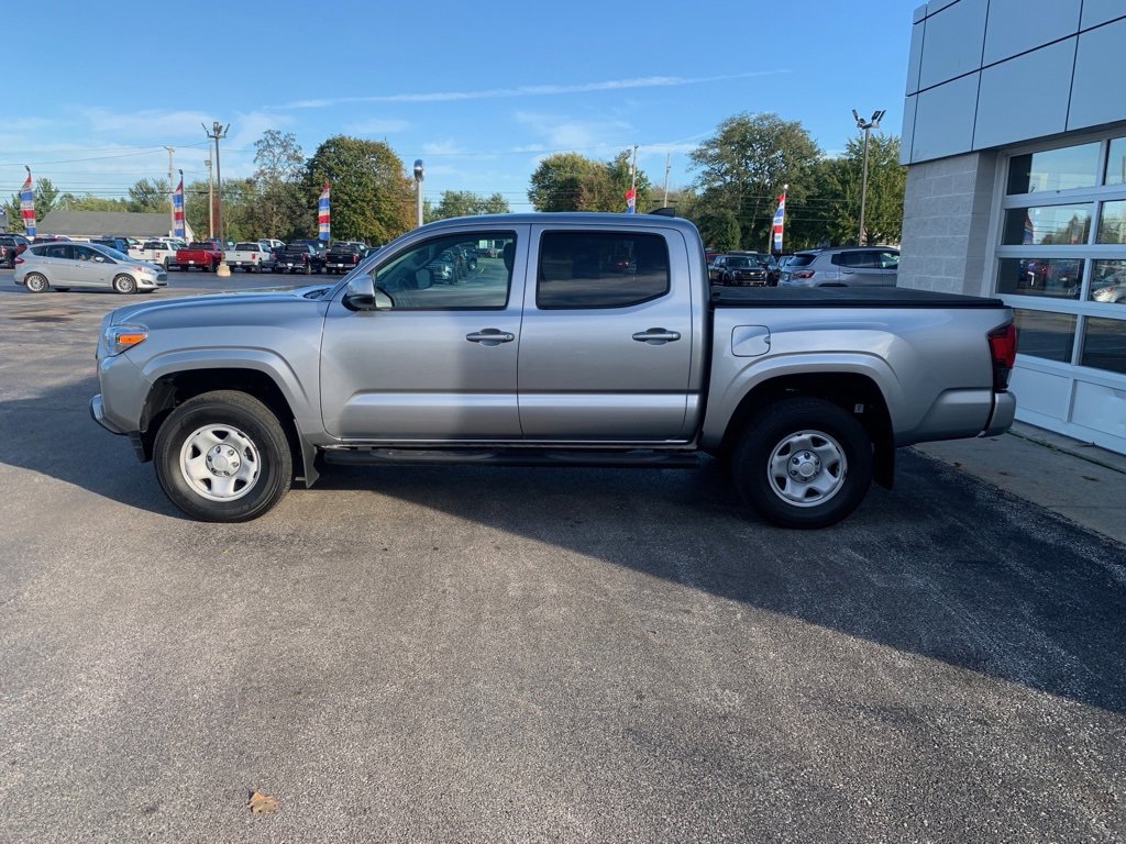 Used 2023 Toyota Tacoma SR image 3