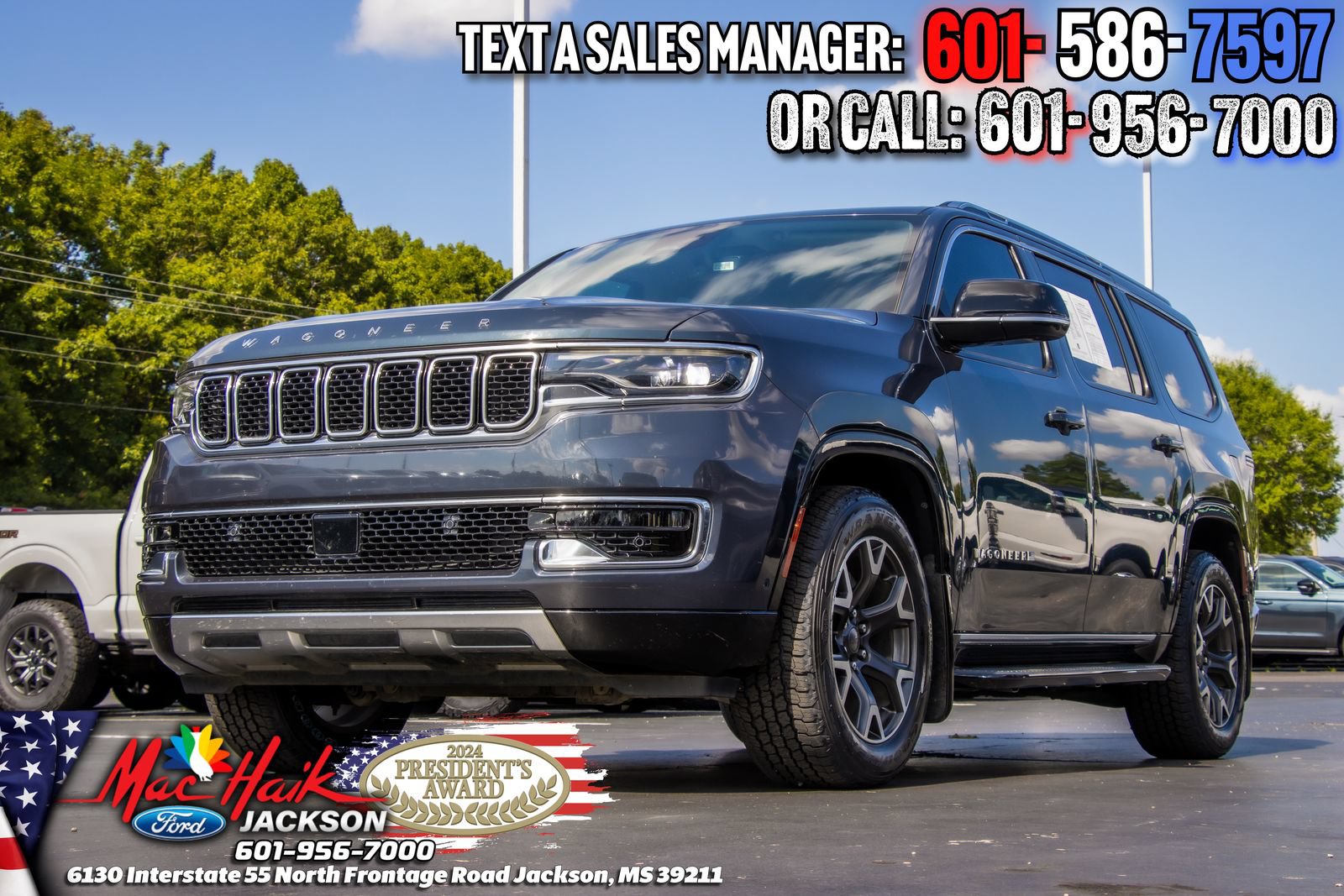 Used 2023 Jeep Wagoneer Series III w/ Mopar Step-Up Package RWD image 3