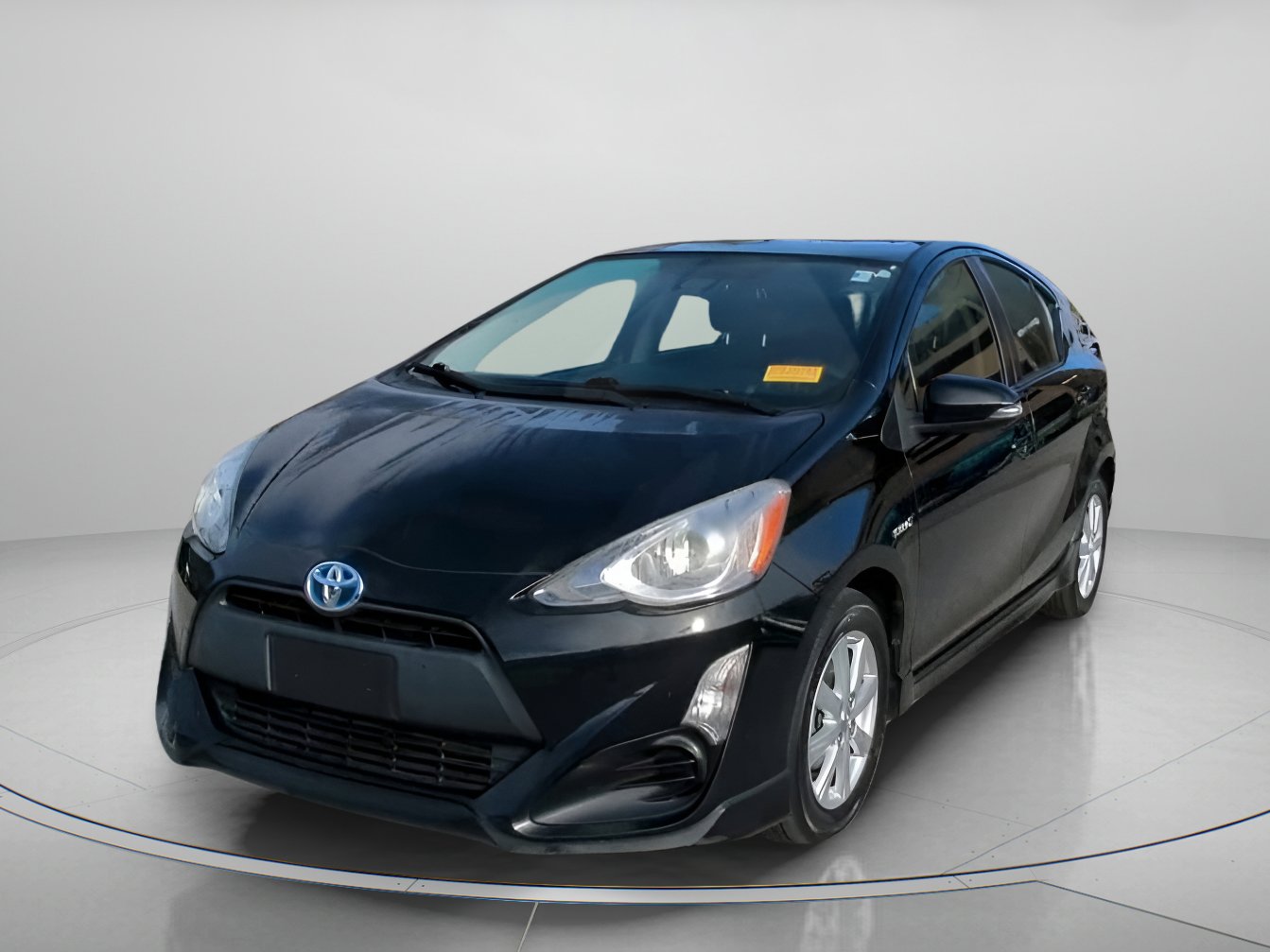 Used 2017 Toyota Prius C Two image 10