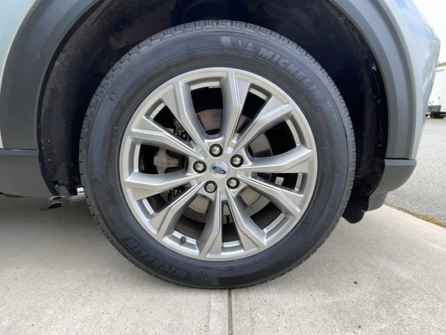 Certified 2023 Ford Explorer XLT w/ Equipment Group 202A AWD/4WD image 9