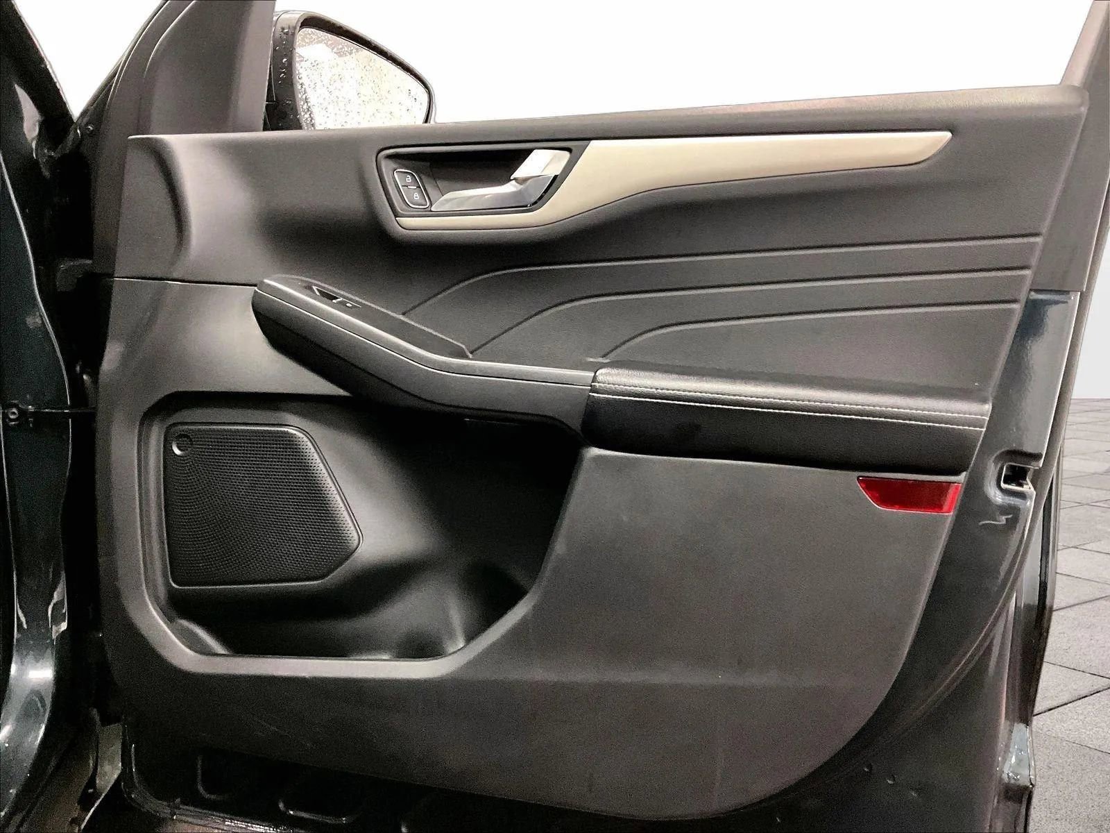 Certified 2022 Ford Escape SEL w/ Technology Package image 23