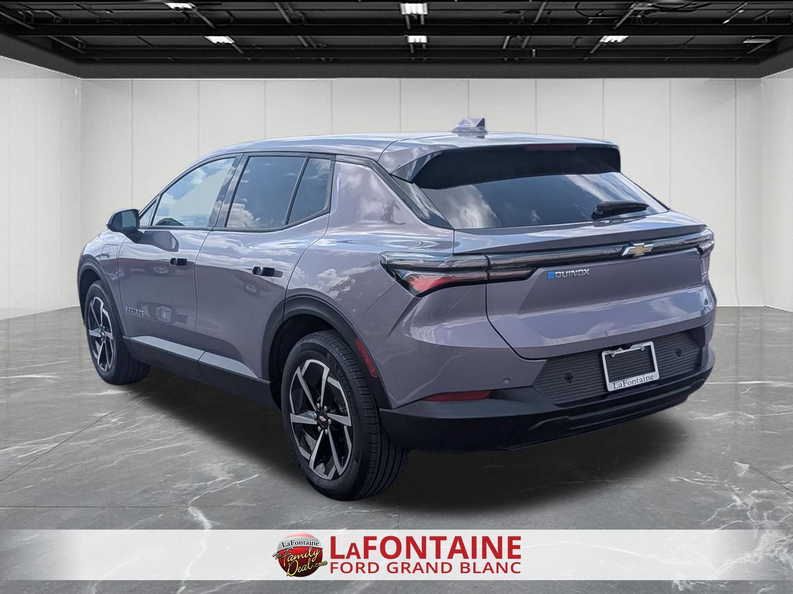 Used 2025 Chevrolet Equinox EV LT FWD image 3