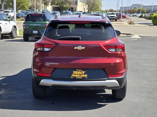 Used 2025 Chevrolet TrailBlazer LT AWD/4WD image 5