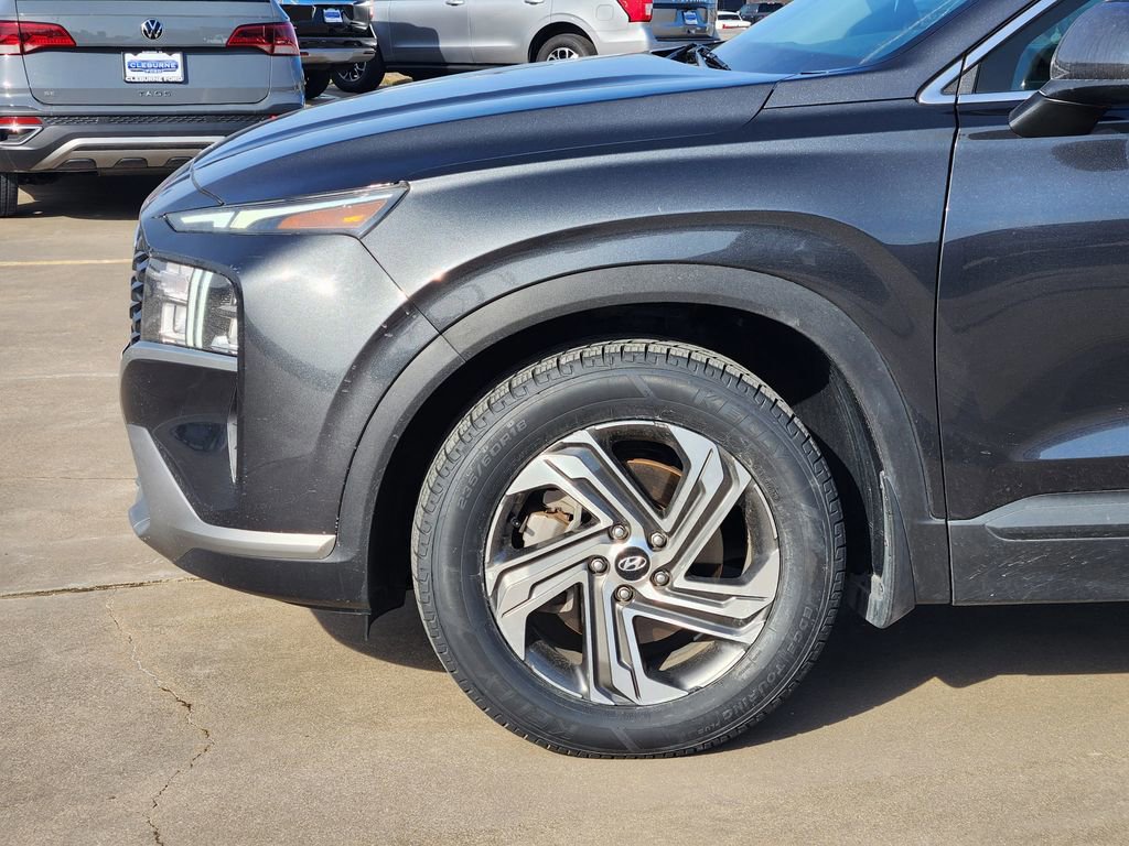 Used 2022 Hyundai Santa Fe SE image 9