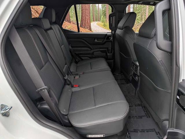 Used 2025 Toyota 4Runner Limited AWD/4WD image 24