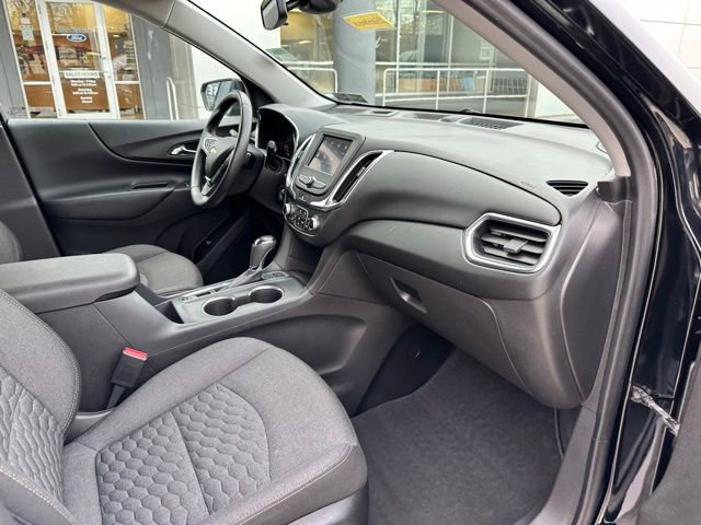 Used 2020 Chevrolet Equinox LT w/ Driver Convenience Package image 60