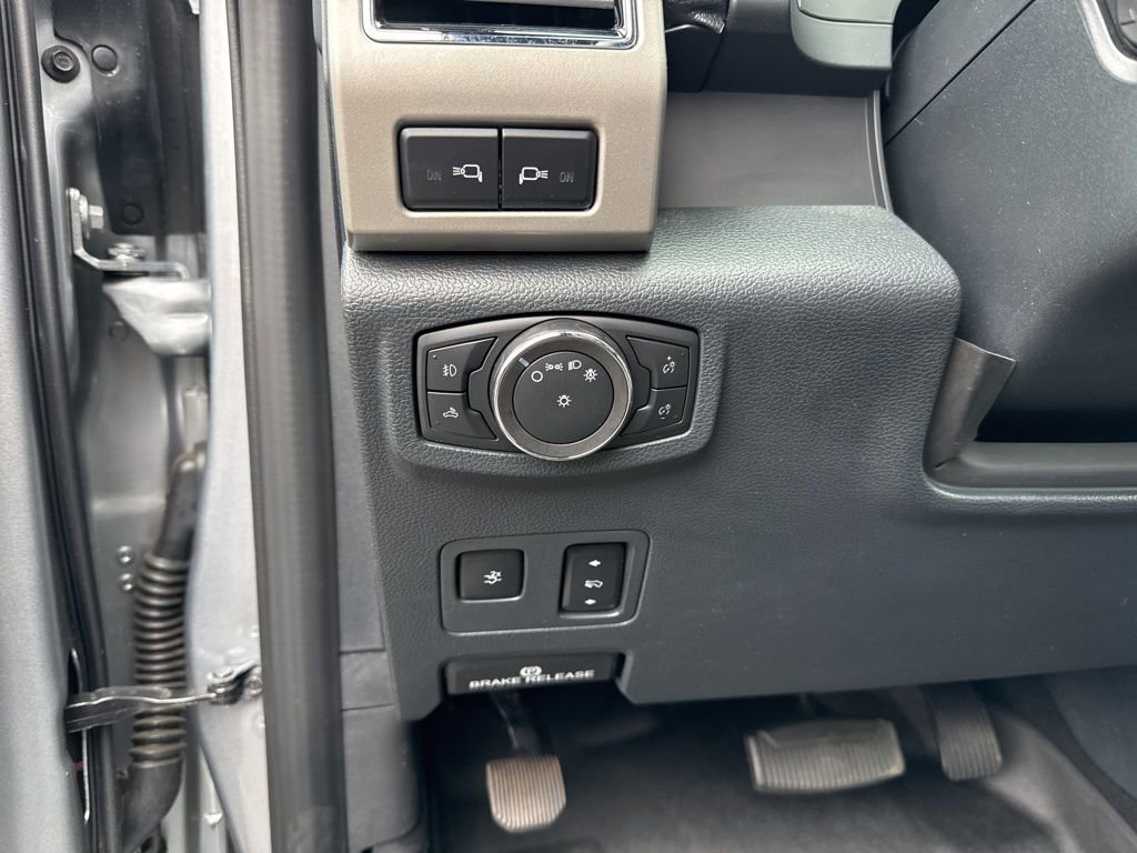 Certified 2022 Ford F350 Lariat w/ Lariat Ultimate Package AWD/4WD image 22