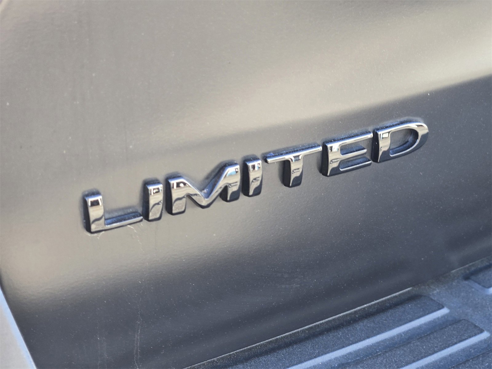 Certified 2022 Ford Expedition Limited image 11