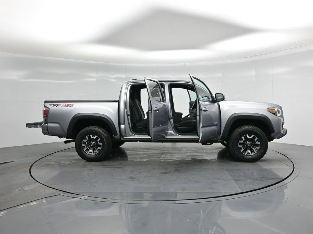 Used 2020 Toyota Tacoma TRD Off-Road image 4