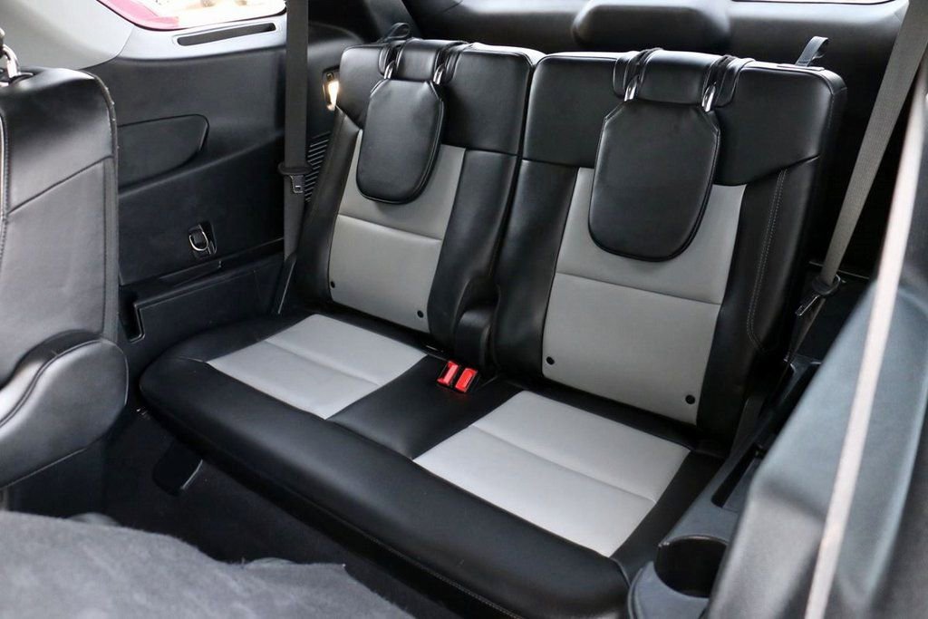 Certified 2022 Ford Explorer XLT w/ Equipment Group 202A image 23