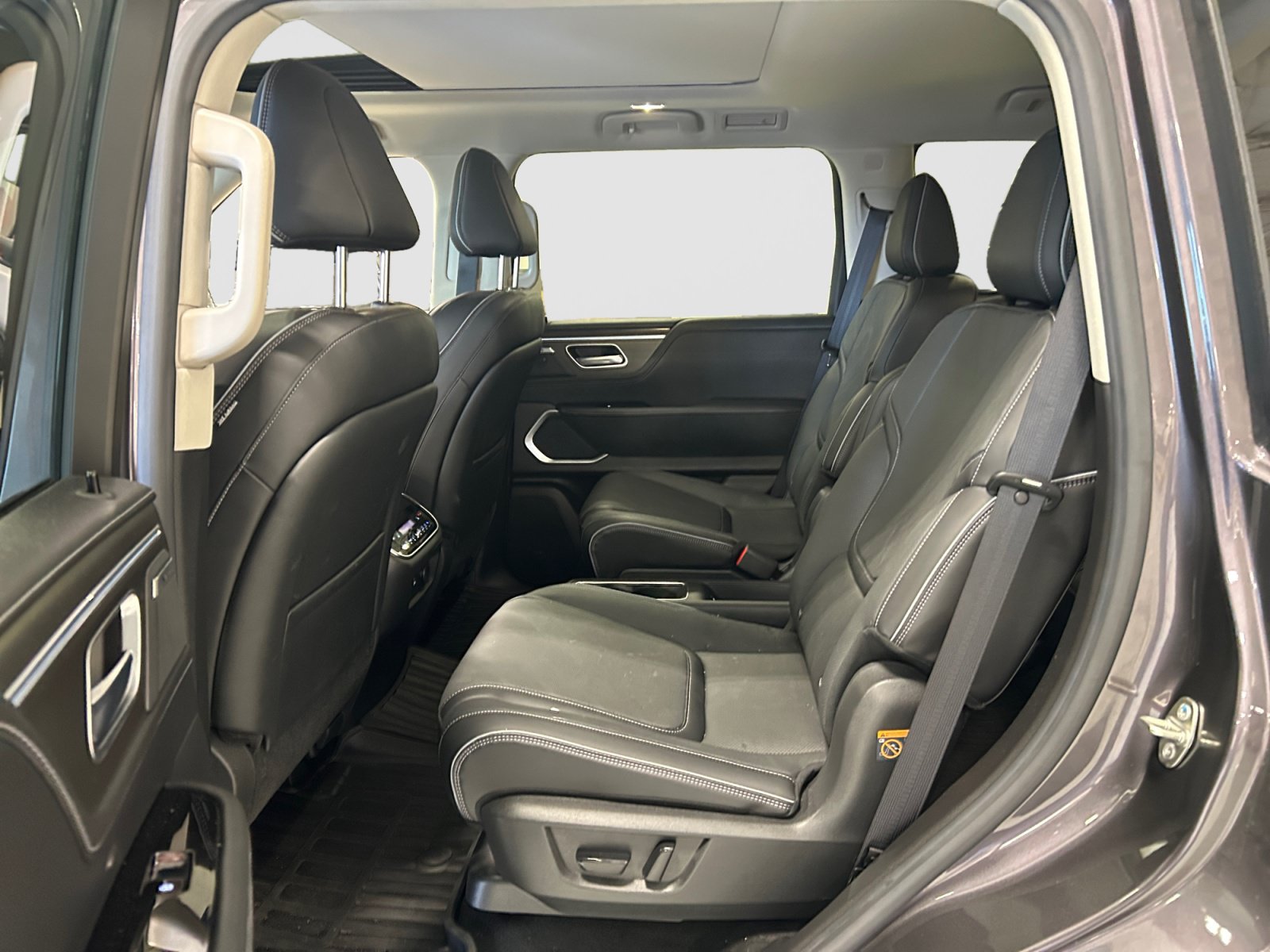 Used 2026 INFINITI QX80 Luxe AWD/4WD image 16