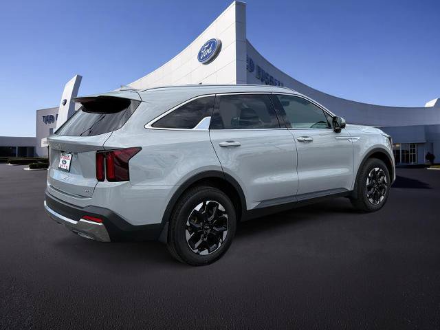 Used 2025 Kia Sorento S w/ Panoramic Sunroof Package AWD/4WD image 5