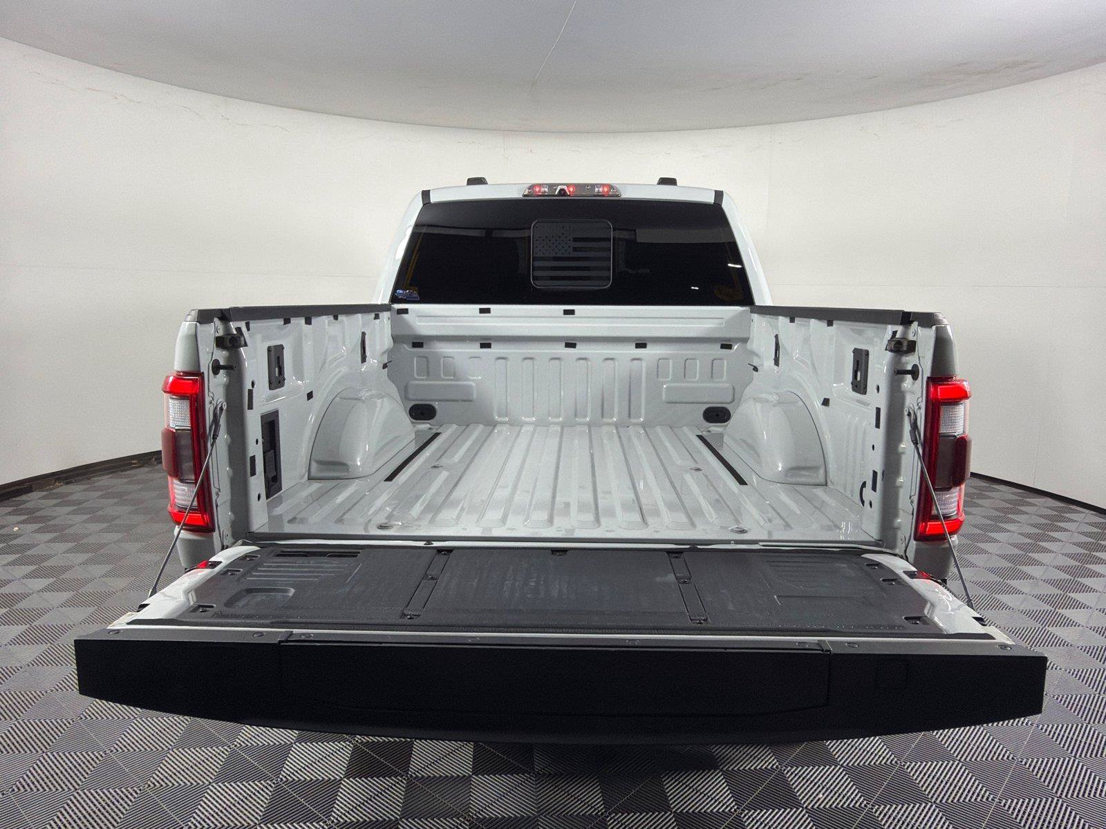 Certified 2023 Ford F150 Raptor w/ Raptor 37 Performance Package AWD/4WD image 18