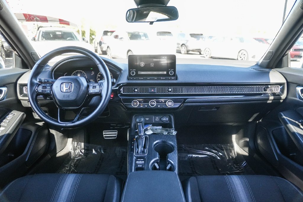 Used 2023 Honda Civic Sport image 15
