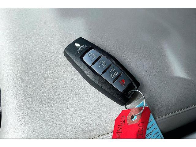 Used 2025 Mitsubishi Outlander SE FWD image 30