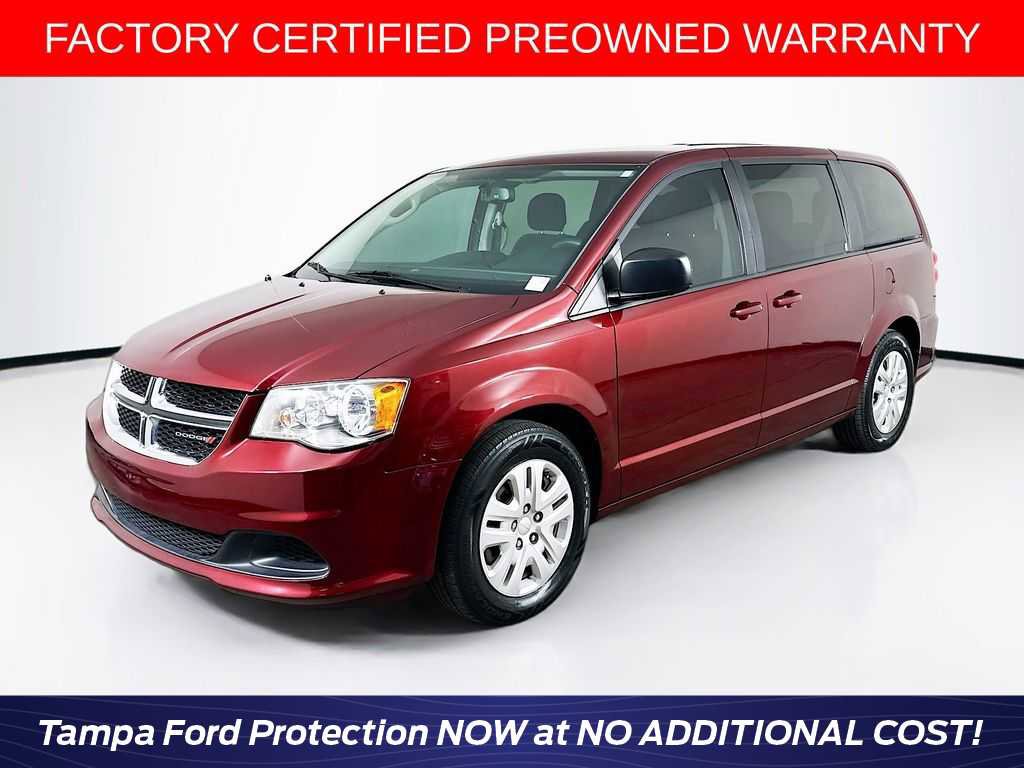 Used 2018 Dodge Grand Caravan SE w/ UConnect Hands-Free Group