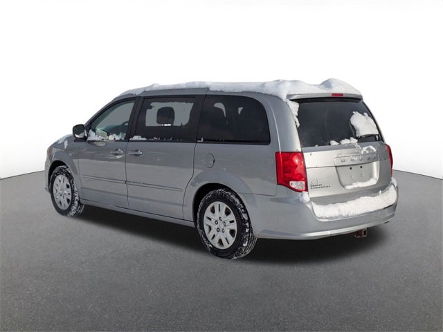 Used 2017 Dodge Grand Caravan SE image 4