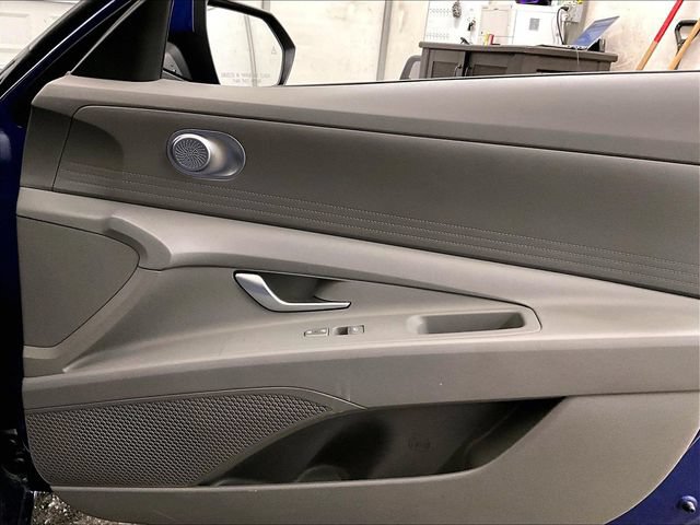 Used 2023 Hyundai Elantra SEL FWD image 23