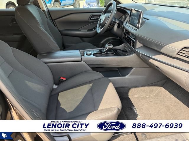 Used 2024 Nissan Rogue S AWD/4WD image 13
