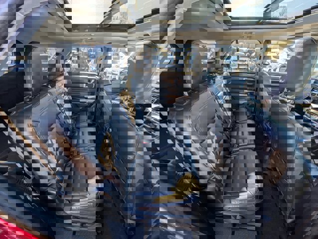 Certified 2022 Ford Explorer XLT w/ Equipment Group 202A image 10